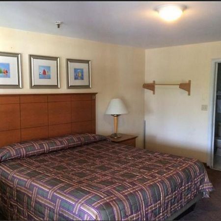 Branford Motel Buitenkant foto